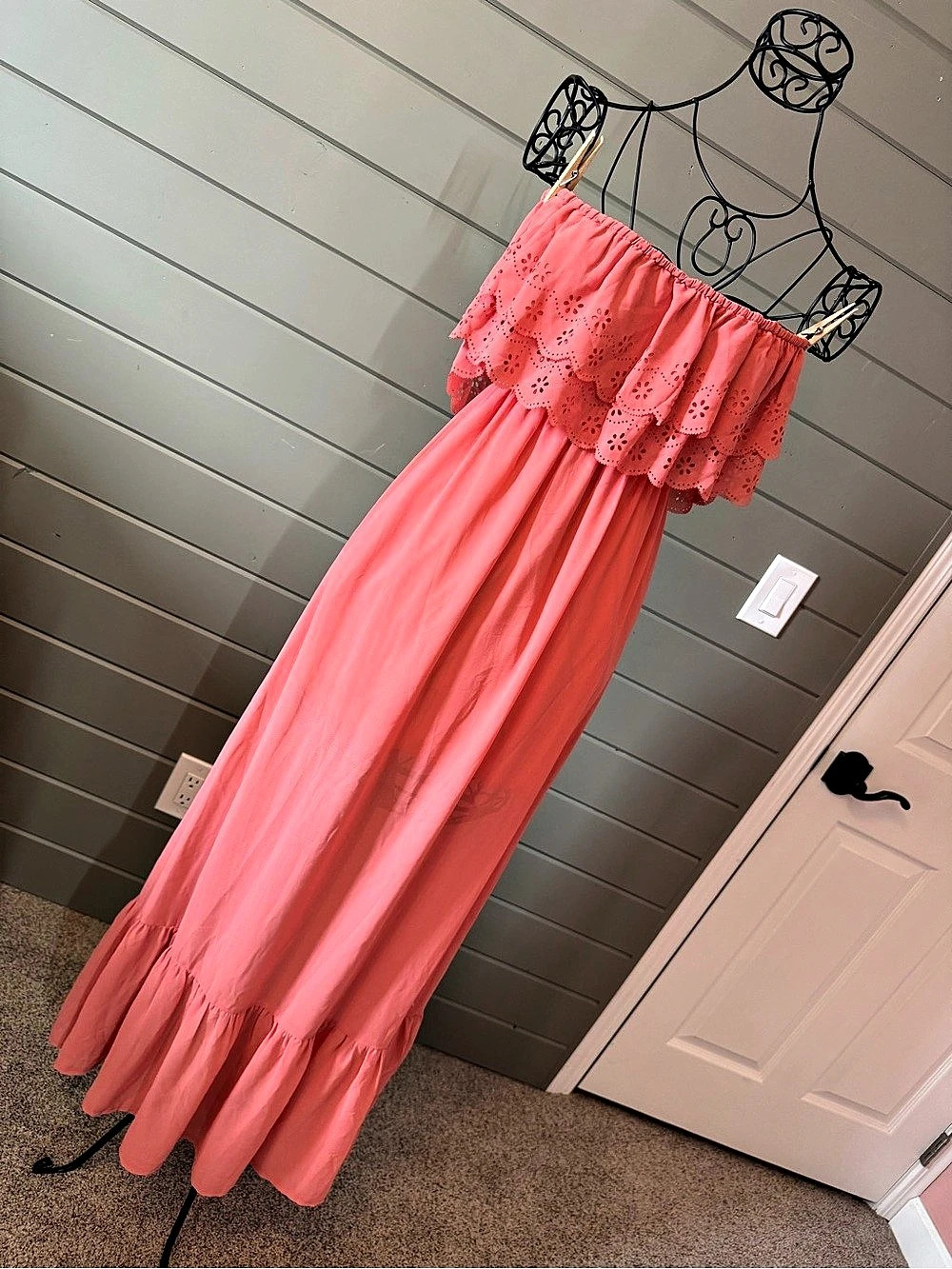Eyelet Ruffle Maxi Dress in Pink Medium Like New